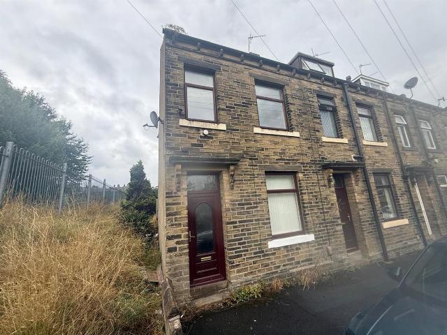 Grain Street, Bradford BD5, 3 bed terraced house to rent, £800 pcm | PrimeLocation