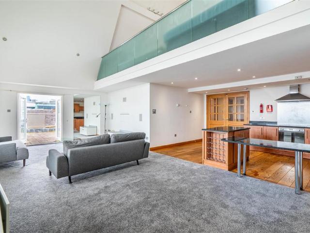 Grainger Street, City Centre, NE1 2 bed apartment to rent £2,000 pcm £462 pw