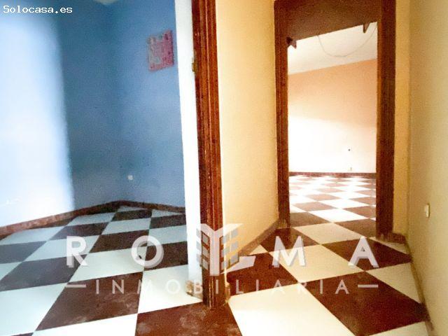 GRAN OPORTUNIDAD AMPLIO PISO CENTRO DE AZNALCÁZAR SEVILLA