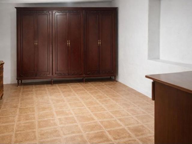 Gran oportunidad: casa de pueblo a reformar en el corazón de La Figuera
