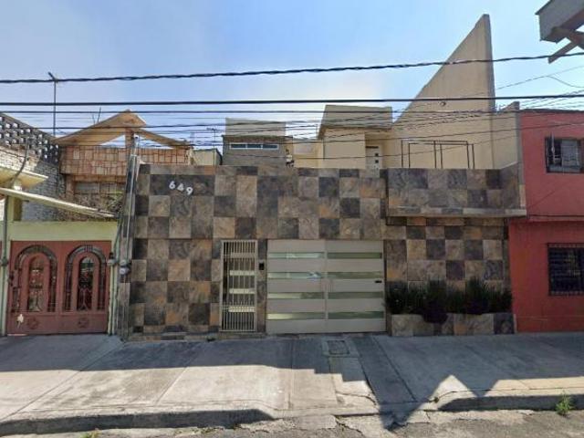 ¡Gran Oportunidad! Casa de Remate en Venustiano Carranza