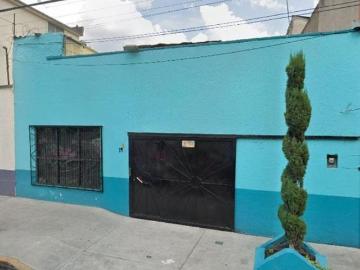 ¡Gran Oportunidad! Casa de Remate en Venustiano Carranza