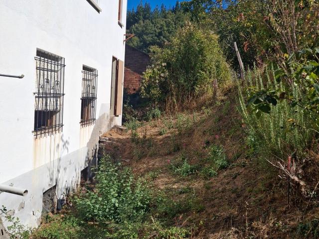 Gran oportunidad Casa en Santalla con 8 habitaciones