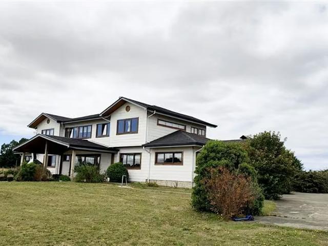 Gran oportunidad Casa en venta de 4 dorm. En Castro | 4 dormitorios por 1490000. 00 en Castro