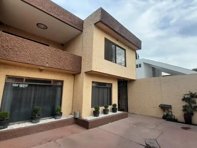 ¡Gran oportunidad! Casa en venta en Jardines de la Hacienda, Querétaro
