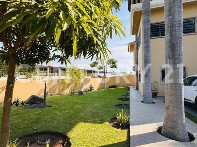 ¡Gran Oportunidad de Inversión! Amplia Casa Quinta con 2,674 m² de Terreno