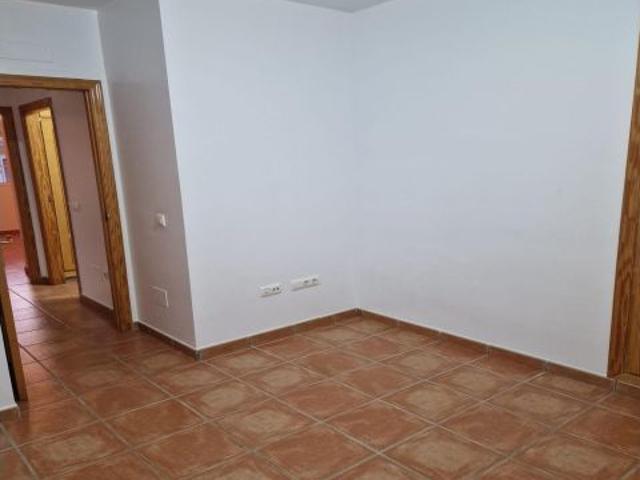 GRAN OPORTUNIDAD DE INVERSION: APARTAMENTO EN PEQUEÑA URBANIZACION FAMILIAR CON INQUILINO