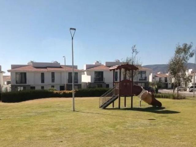 GRAN OPORTUNIDAD DE INVERSIÓN, CASA ADJUDICADA EN ALTARA 2 CON AMENIDADES EN TLAJOMULCO JALISCO