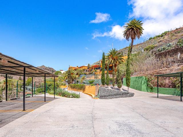 Gran Oportunidad de Inversión en Telde: Complejo Residencial, Turístico y de Eventos en Finca de 26.000 m²