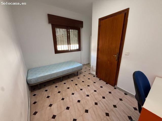 ? GRAN OPORTUNIDAD DE INVERSIÓN EN MÁLAGA – 250 m2 CON ENORME POTENCIAL