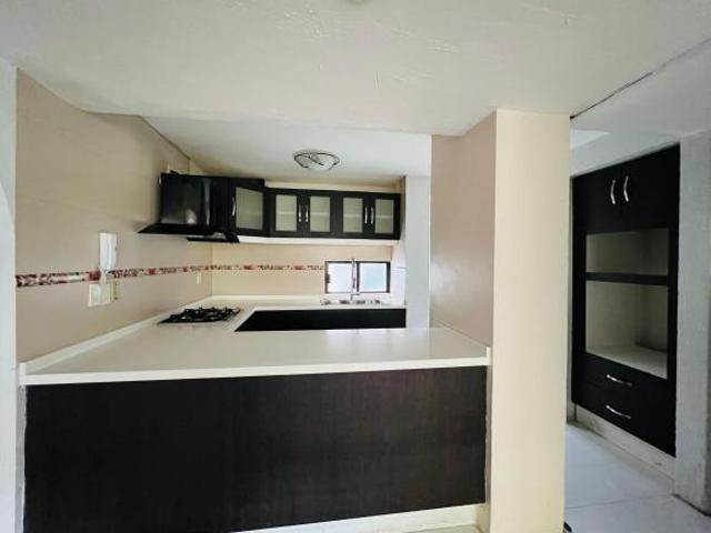 3 recámaras + 3 estacionamientos en Tetelpan ¡remodelado y listo para habitar!