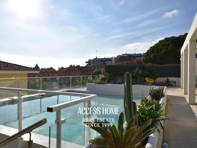 Gran Oportunidad en El Masnou: Aparthotel Operativo o Vivien. 277m² El Masnou