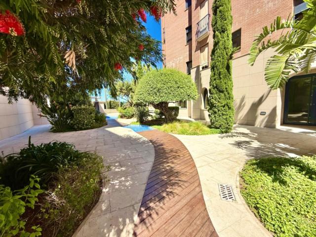¡Gran oportunidad en la zona Miguel Hernández! Se vende fant. 122m² Dénia