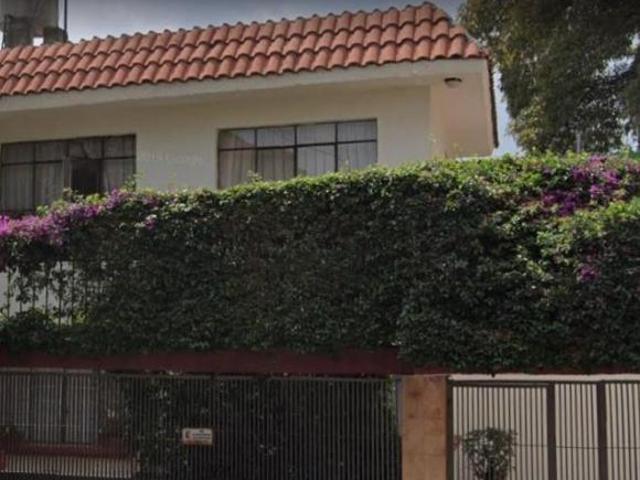 Gran Oportunidad Para Adquirir un Inmueble en Educación, Coyoacán