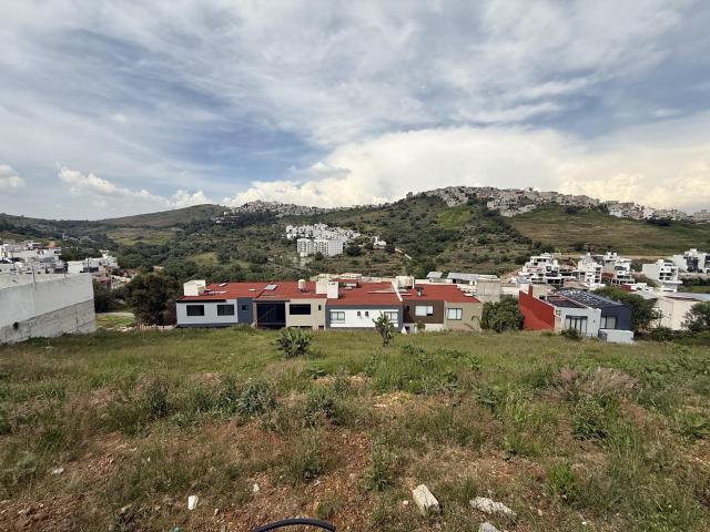 GRAN OPORTUNIDAD TERRENO CON VISTA PANOR?MICA EN BELLAVISTA