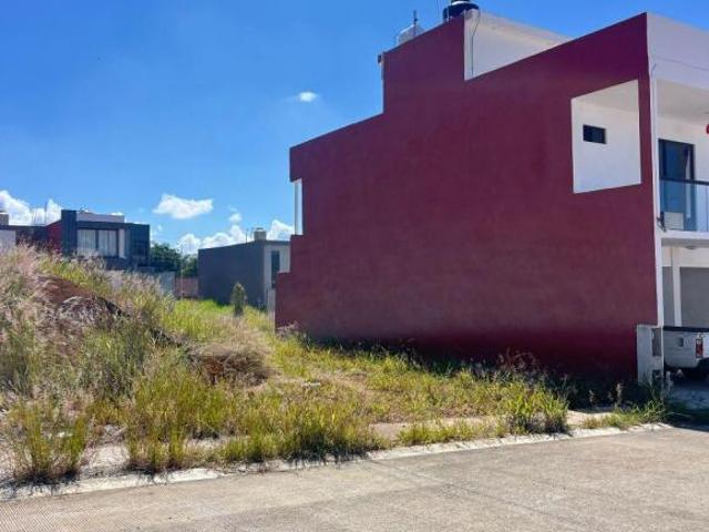 Gran oportunidad ! Terreno en fraccionamiento