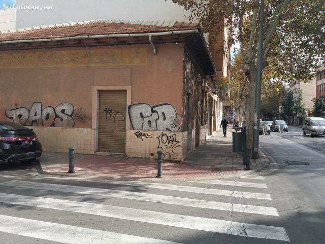Gran Bajada de Precio! Oportunidad! Casa independiente para edificar a tres alturas