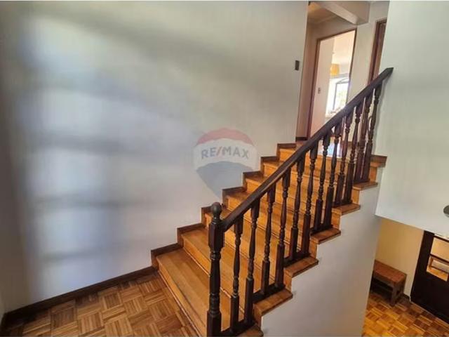 Gran casa 4d + servicio, piscina y quincho | 5 dormitorios por 13900.00 en Viña del Mar