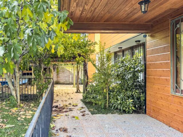 Gran casa 6d ideal familia en centro de pucón | 6 dormitorios por 26000.00 en Pucón