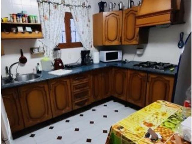 Gran casa con patio y cochera REBAJADA!