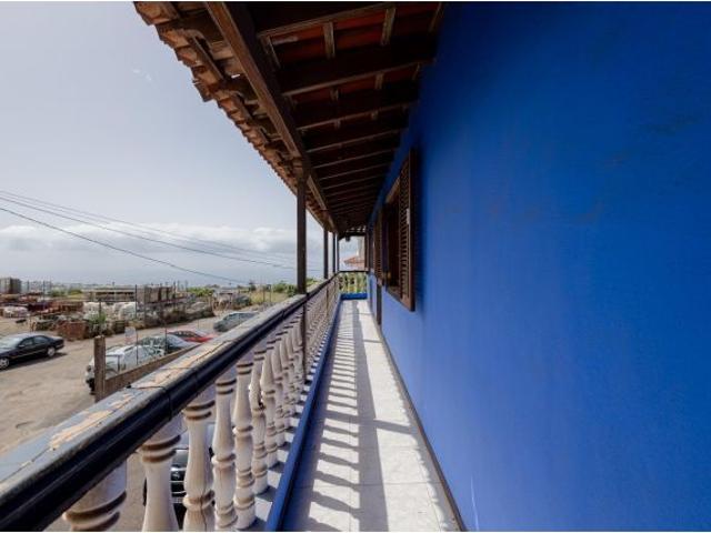 Gran casa con terrazas y enorme potencial en Tegueste