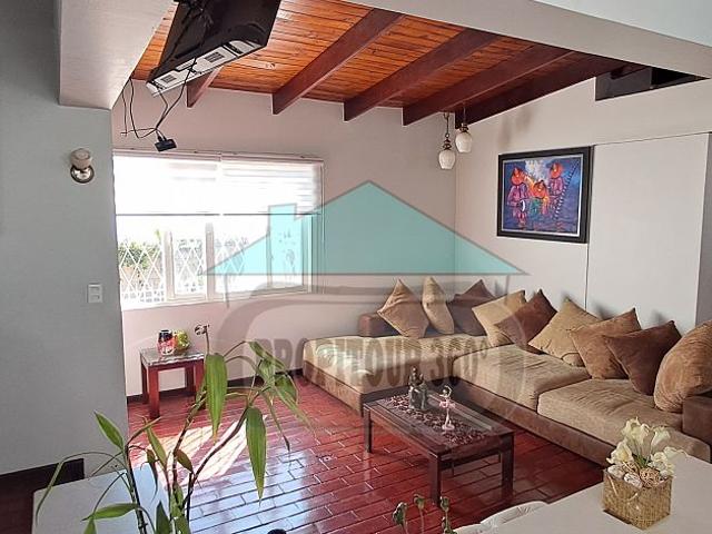 VENTA CASA GREGORIO MARAÑON CON VISTA AL MAR VIÑA