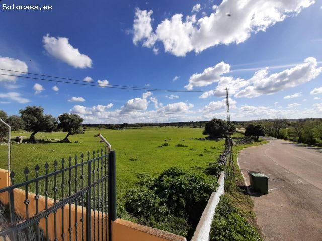 Gran casa de campo con escrituras en Ceclavín