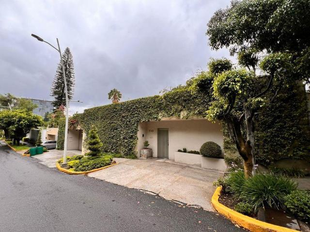 Gran Casa de una planta gran jard?n en venta en Colinas de San Javier
