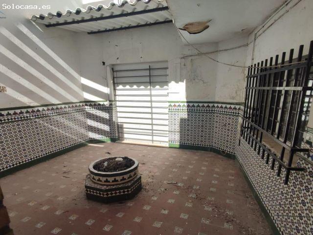 GRAN CASA EN ESTEPA EN UNA MUY BUENA ZONA