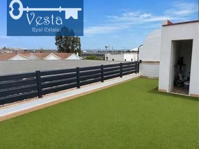 GRAN CASA EN ESQUINA