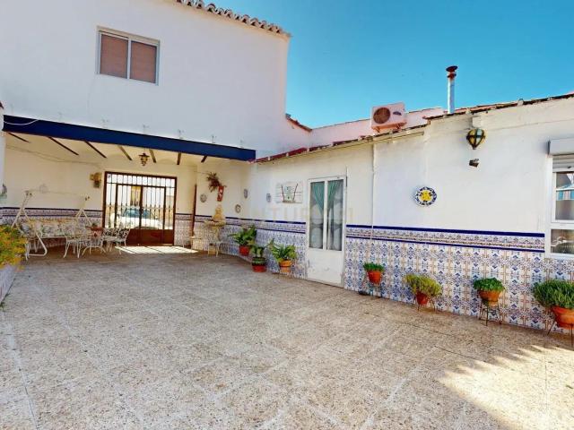 GRAN CASA EN LA CALLE MAYOR