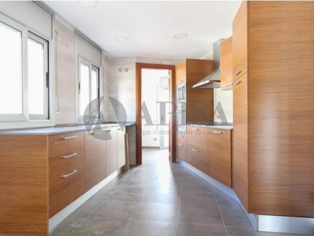 Gran casa en la Llobatera a Cabrils de 470m2