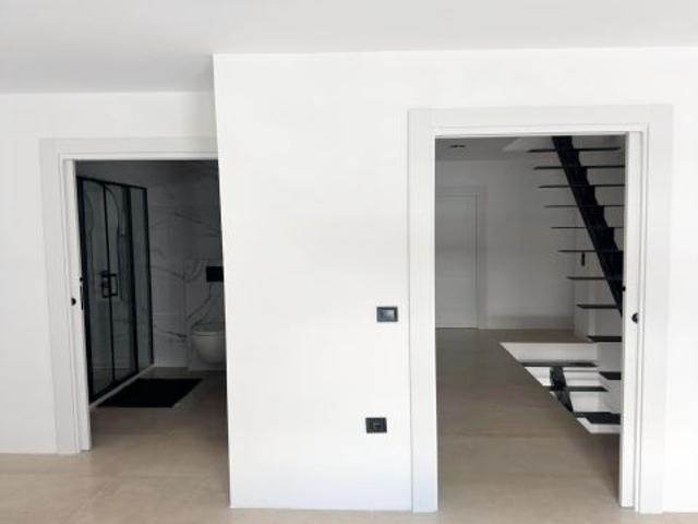 GRAN CASA EN MONTAVERNER DE TRES PLANTAS CON TRES TERRAZAS, PISCINA PRIVADA Y GARAJE !