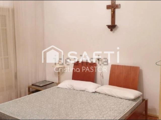Gran casa en Santa María del Páramo, para invertir