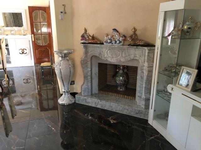 GRAN CASA EN VENTA EN URB. CAN CASAS