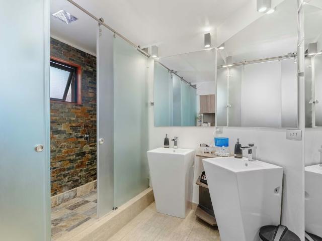 Gran Casa Familiar con Amplio Terreno 1.545m² 1684 | dormitorios por 31000.00 en Las Condes