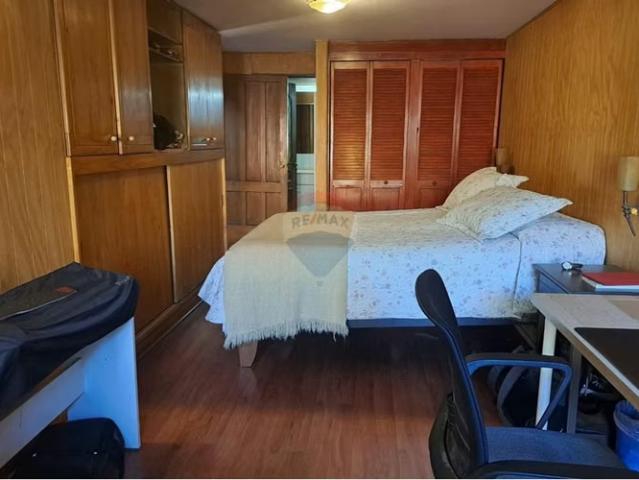 Gran casa familiar en providencia | 5 dormitorios por 10500.00 en Providencia