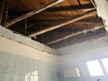 GRAN CASA HACIENDO ESQUINA PARA REFORMAR ZONA BAJA CAMPO DE LA VERDAD