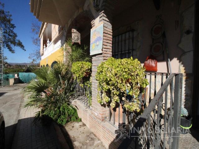 Gran casa independiente, Santa Amalia, Zona No Inundable