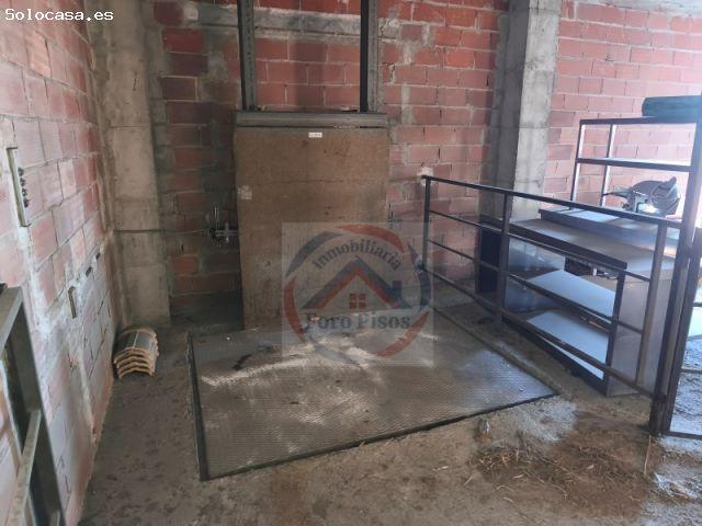 Gran Casa para reformar con patio y terraza en Vallés