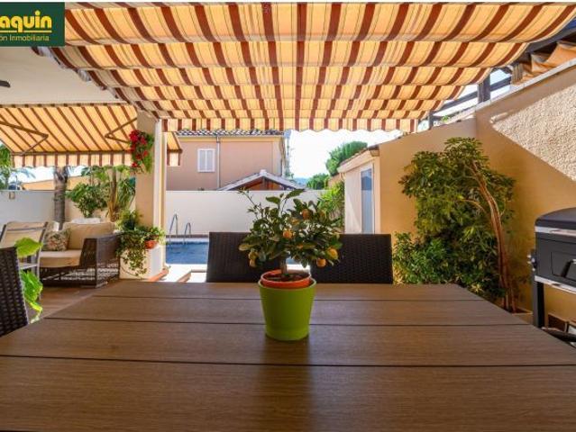 Gran casa pareada en Paraíso Arenal