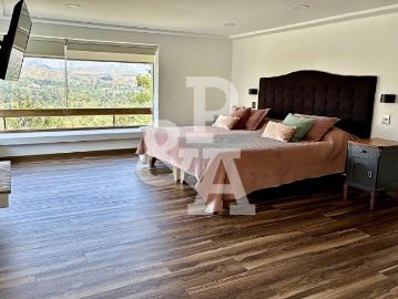 GRAN CASA REMODELADA VISTA / LOMAS DE LA DEHESA
