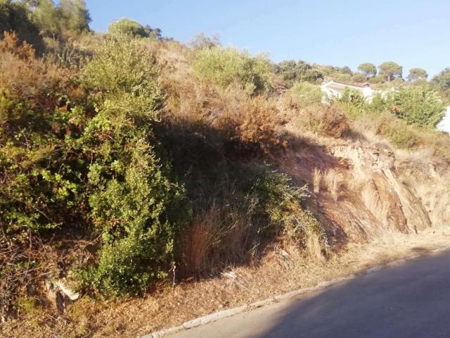 Gran parcela con vistas al mar de 1097m2 para construir casa. 1097m² Palau Saverdera