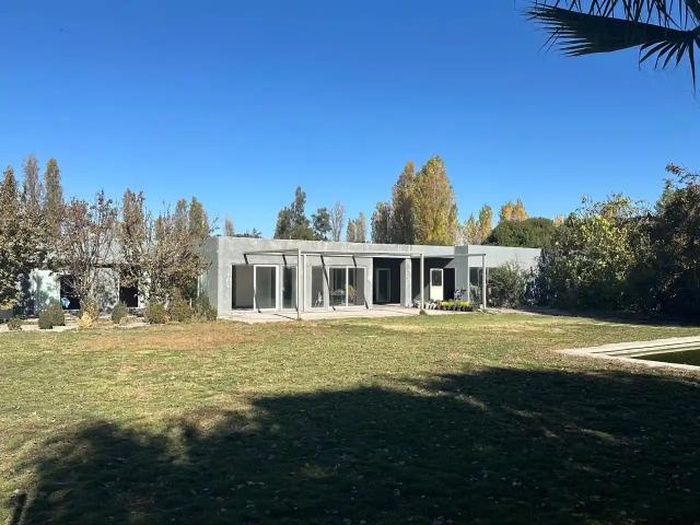 Gran Parcela con 2 Casas, Total 602/5.000 mts2, Condominio Las Tranqueras de Liray – Colina
