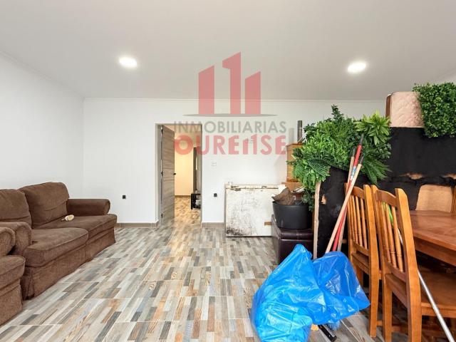GRAN PARCELA RÚSTICA CON GALPÓN EN VILAMARÍN OURENSE