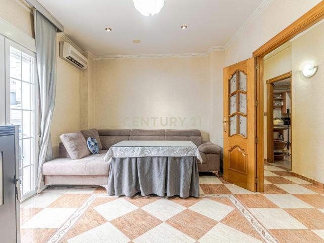 GRAN PISO DE 4 DORMITORIOS EN MONTEFRÍO. AMPLITUD, LUMINOSIDAD Y CONFORT