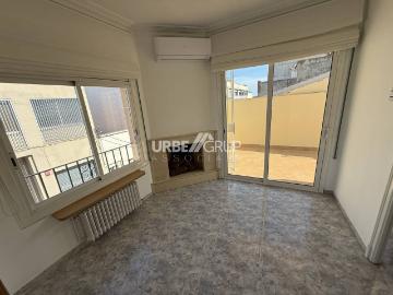GRAN PISO DE 5 HABITACIONES CON TERRAZA Y LOCAL PARKING EN SIGLO XX