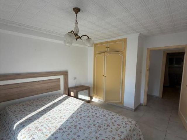 Gran Piso en alquiler anual de 4 dorm, 2 baños en Jaime I, Benidorm, www.euroloix.com