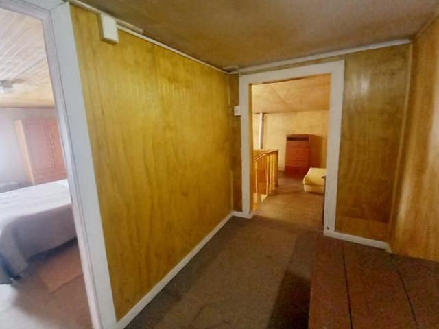 Gran propiedad habitacional o comerciial! 4 dormitorios por 95000. 00 en Valdivia