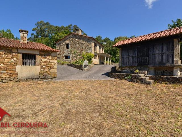 La finca de piedra más exclusiva de O Rosal con vistas panorámicas al río Miño y Portugal